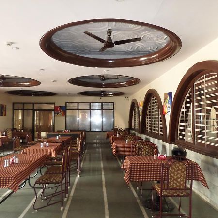 Hotel Ayodhya 纳西克 外观 照片