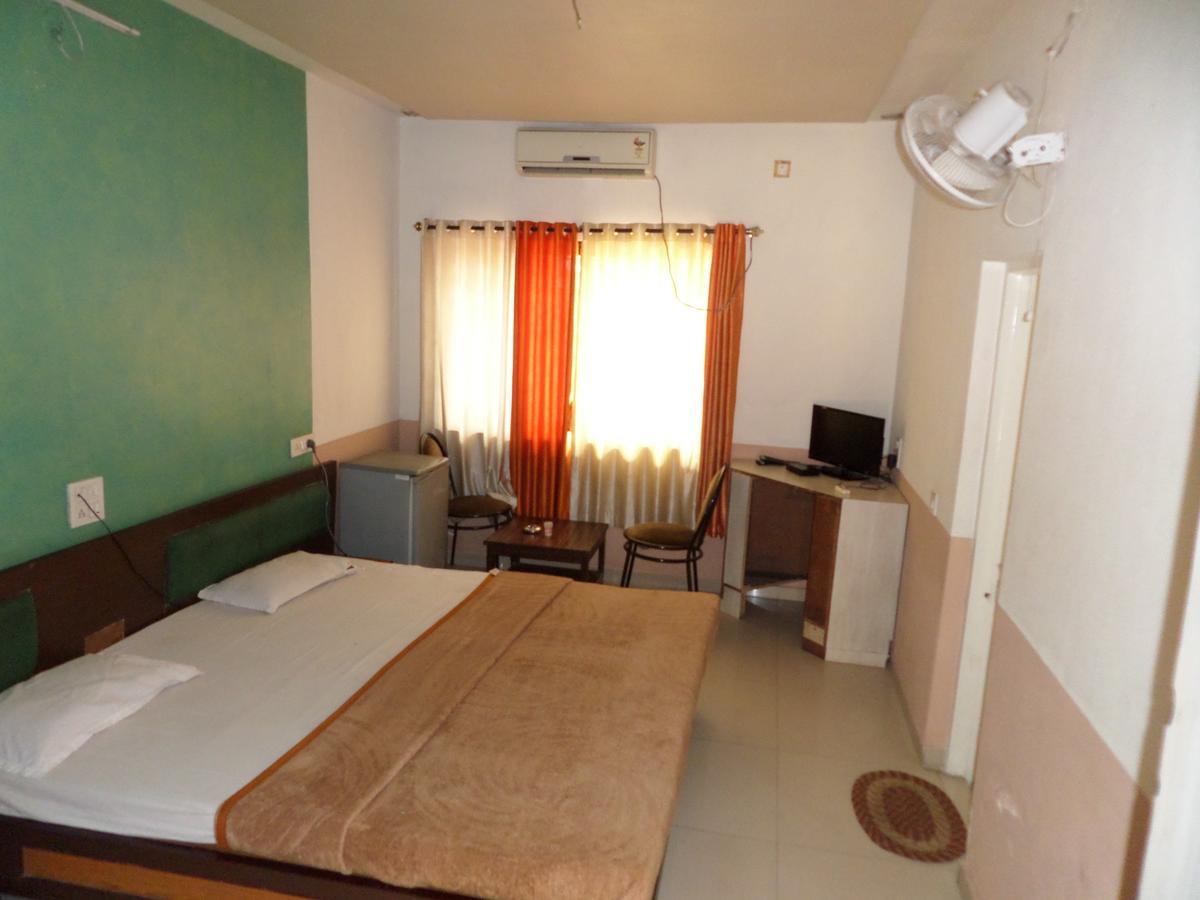 Hotel Ayodhya 纳西克 外观 照片