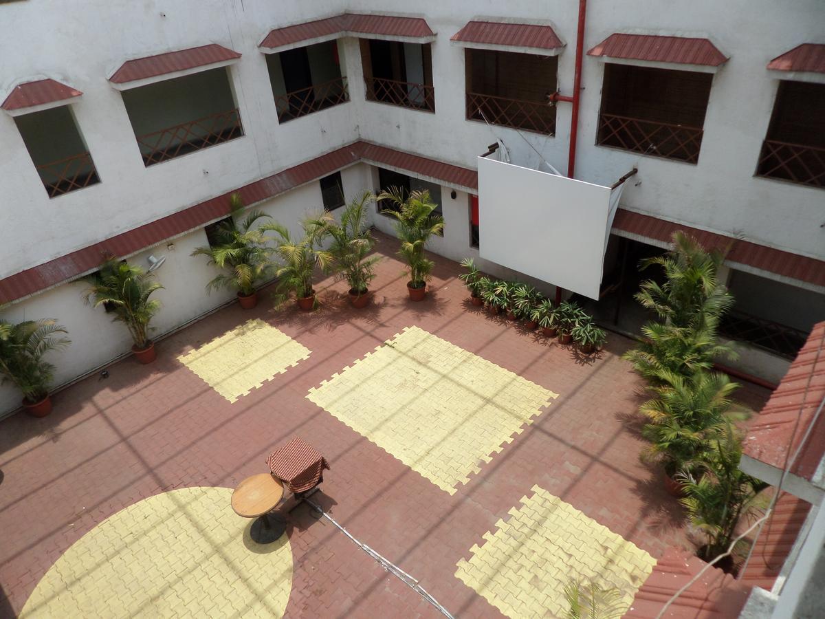 Hotel Ayodhya 纳西克 外观 照片